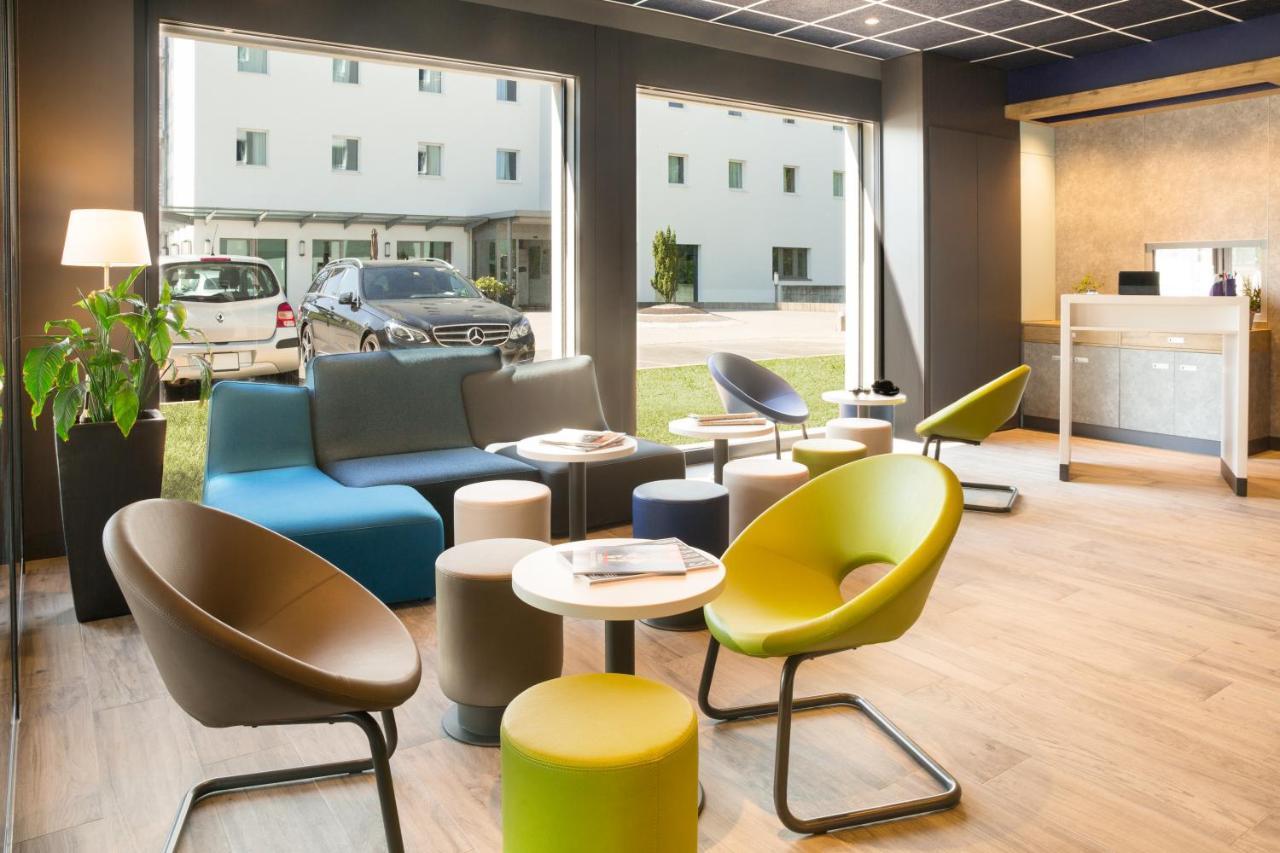 Ibis Budget Fribourg Eksteriør bilde